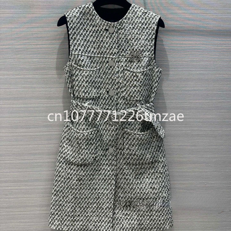 Contrast Color Weave Vest Coat Skirt Classic Style Socialite High-Grade Bow Brooch Dress