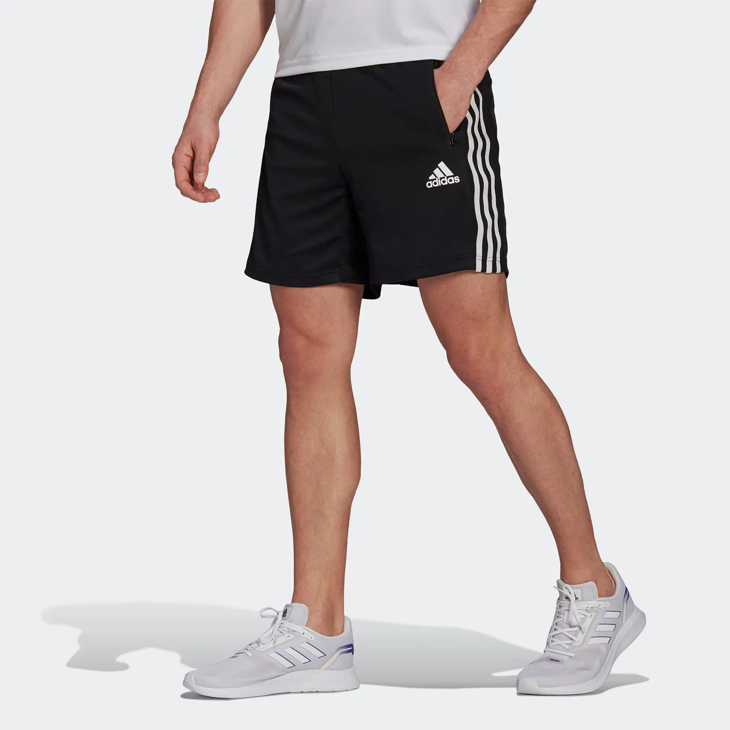 

Adidas genuine Seasonal New Men's Gym Workout Casual Sport Shorts GM2127