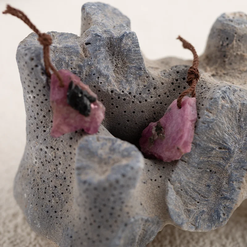 Lilac Ruby Irregular Shape  Charms Jewelry Earrings Beads for Jewelry Handmade Natural Jewelry 18x15x3mm 3.9g