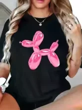 

Розовая футболка с короткими рукавами и принтом щенка из воздушного шара. Повседневный и простой стиль. Подходит для женской повседневной носки и прогулочной одежды.