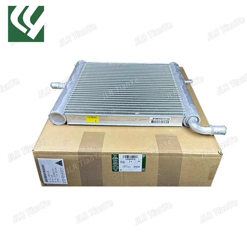 

LR062670 LR034577 Car Radiator for Land Rover Range Rover 2014-2017 Range Rover Sport 2014-2017 Discovery 4