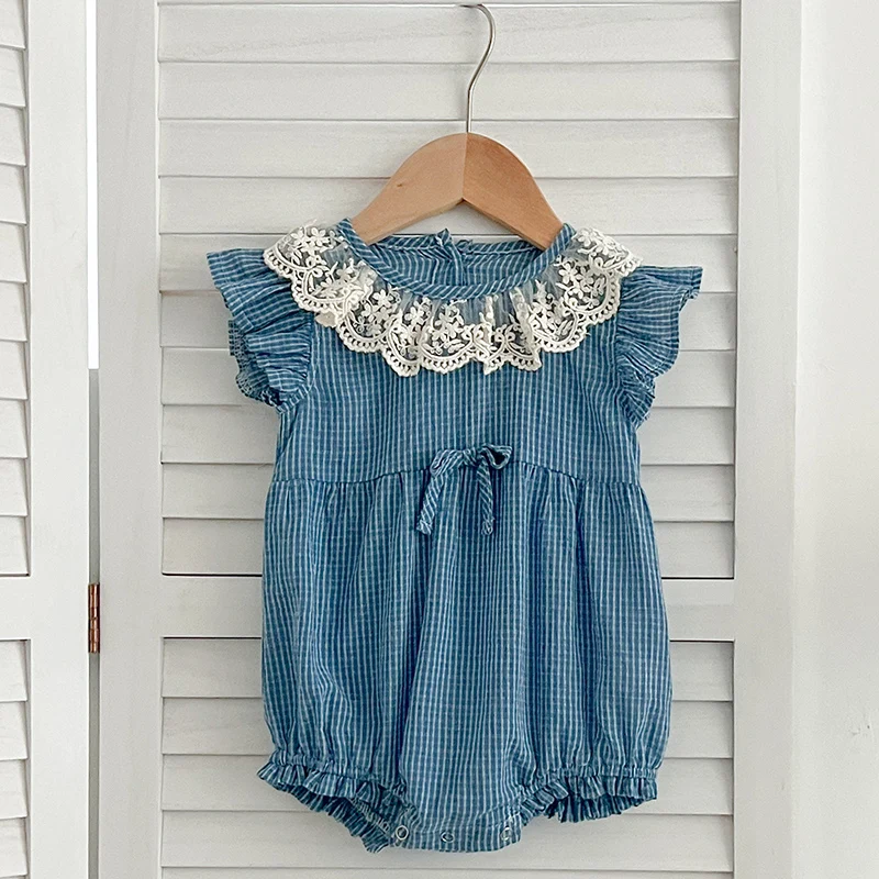 

2024 New Summer 0-24M Baby Girl Clothing Toddler Baby Girls Jumpsuit Flying Sleeve Cotton Plaid Lace Splicing Baby Bodysuits