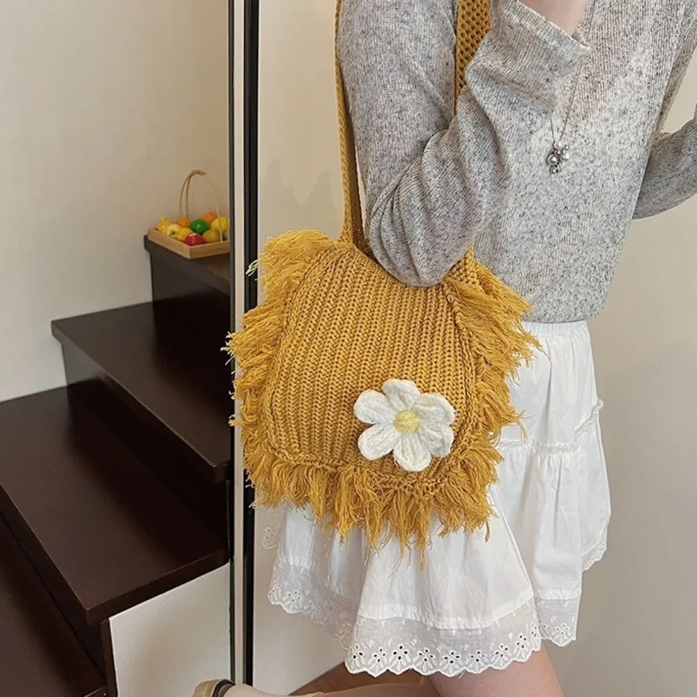 

Durable Flower Knitted Shoulder Bag Solid Color Korean Style Crochet Tote Bag Large Capacity Hollow Woven Handbag Outdoor