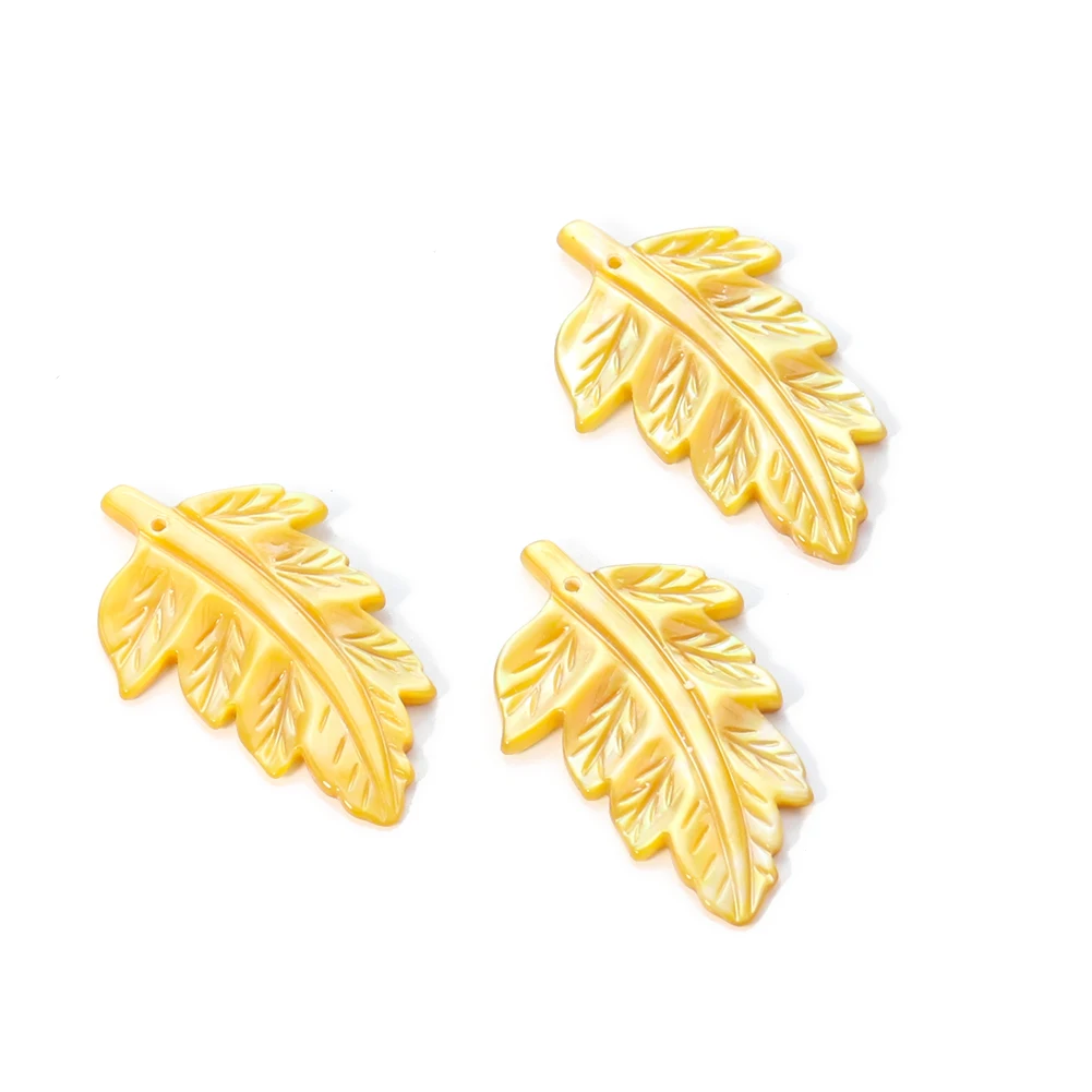 2PCS Natural Shells Carved Leaves Charms Pendant Yellow Mother of Pearl Beads for DIY Making Necklace Earring Jewelry Findings