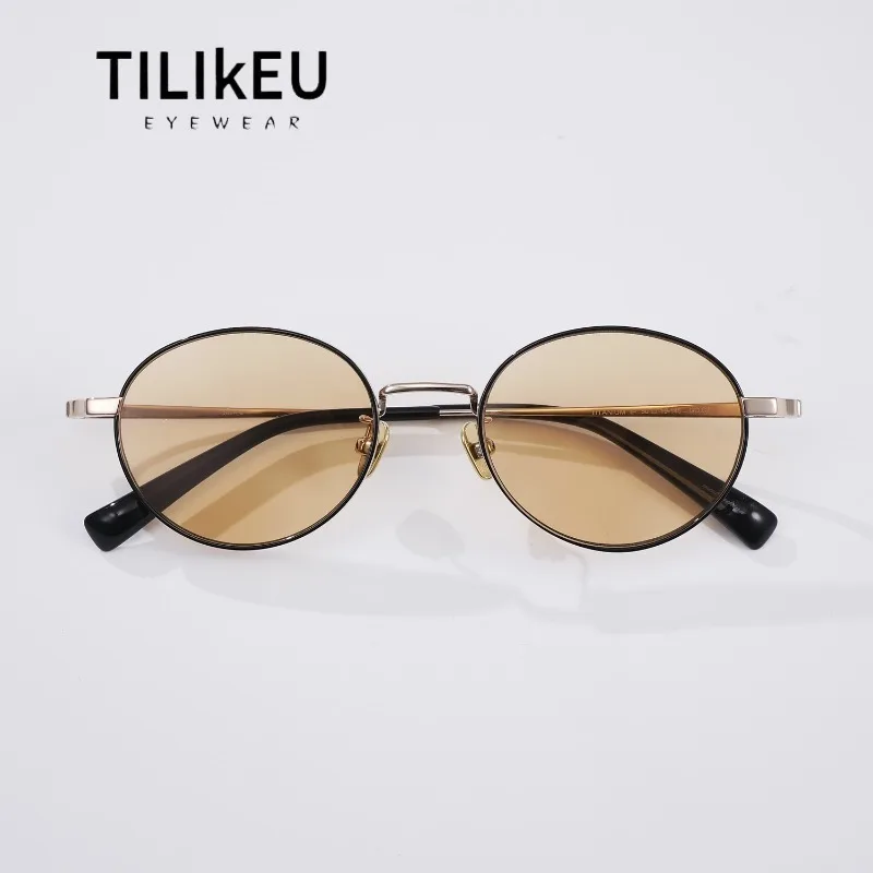 

2026 Ultra-Light Pure Titanium Retro Oval Sunshade Sunglasses Titanium Eyeframe New Unisex Summer Driving Ultraviolet Sunglasses