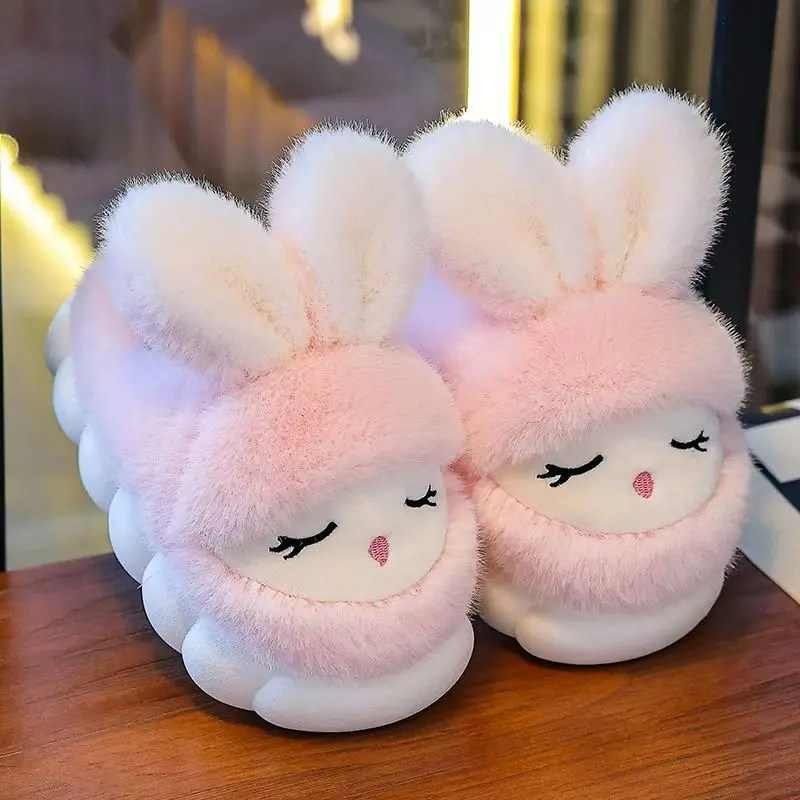 2024 Winter Kinderen Baotou Cartoon Katoen Slippers Jongens En Meisjes Zachte Zool Antislip Pluche Warme Thuis Slippers Pluizige slippers