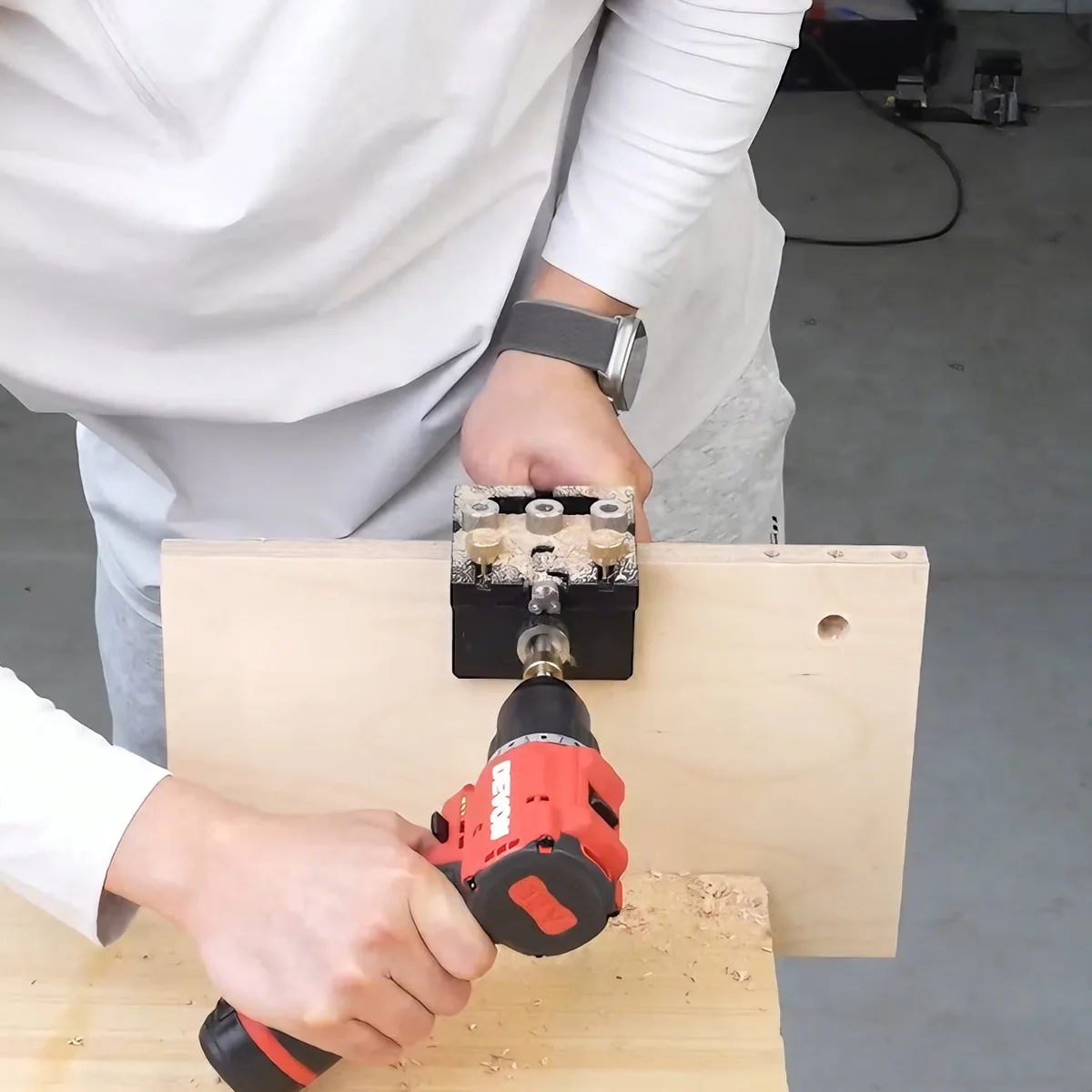 3‑in‑1 Self‑Centering Dowel Jig Kit with 6/8/10/12mm Drill Sleeves Aluminum Alloy Woodworking Furniture Joint Locator Tool