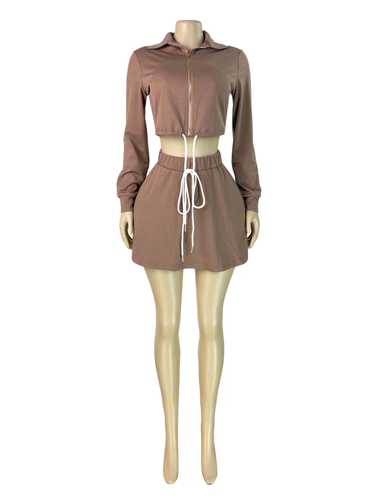 Neues 2026 Damen Freizeit-Sportoutfit: Yoga-Set mit einfarbigem Poloshirt und passendem Faltenrock (2-teiliges Set, inklusive Shorts) – Detail 6
