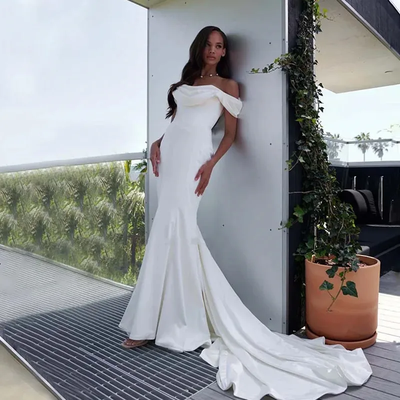 Simple Mermaid White Long Wedding Dress Sleeveless Pleat Strapless Bridal Elegant Off Shoulder Backless Zipper Gown Customized