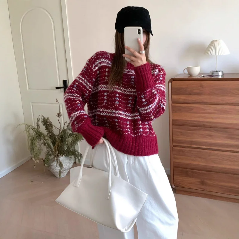 

Осень-зима, новый ретро нишевый полосатый вязаный свитер с круглым вырезом, женский универсальный свободный дизайн, элитная женская одежда для ленивых