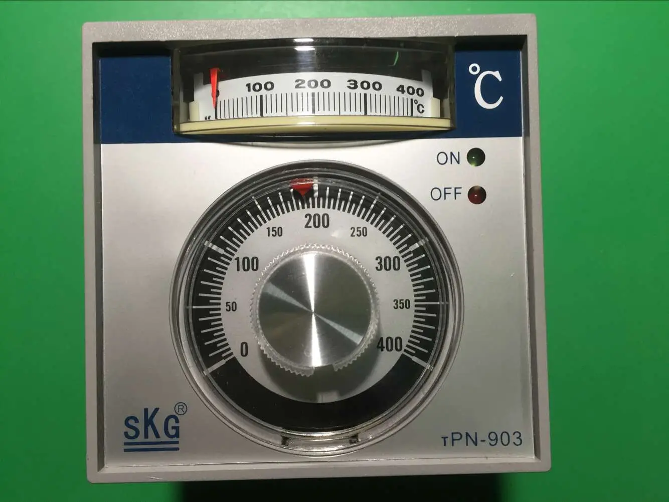 

Taiwan SKG high-precision pointer thermostat TPN903 oven thermostat TPN-903