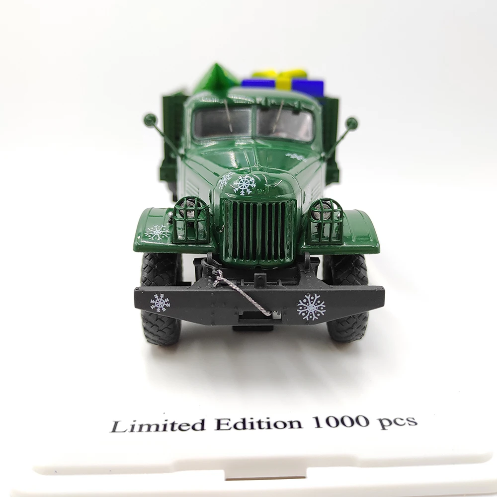 Diecast SSM 1:43 Scale ZIL 157 6x6 Happy New Year Soviet Russian Truck Christmas Edition Alloy Car Model Collectible Toy Gift