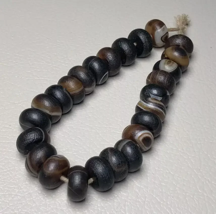 

Tibetan Nepalese Himalayan Ancient agate Old Dzi Talisman bracelet Beads Amulet