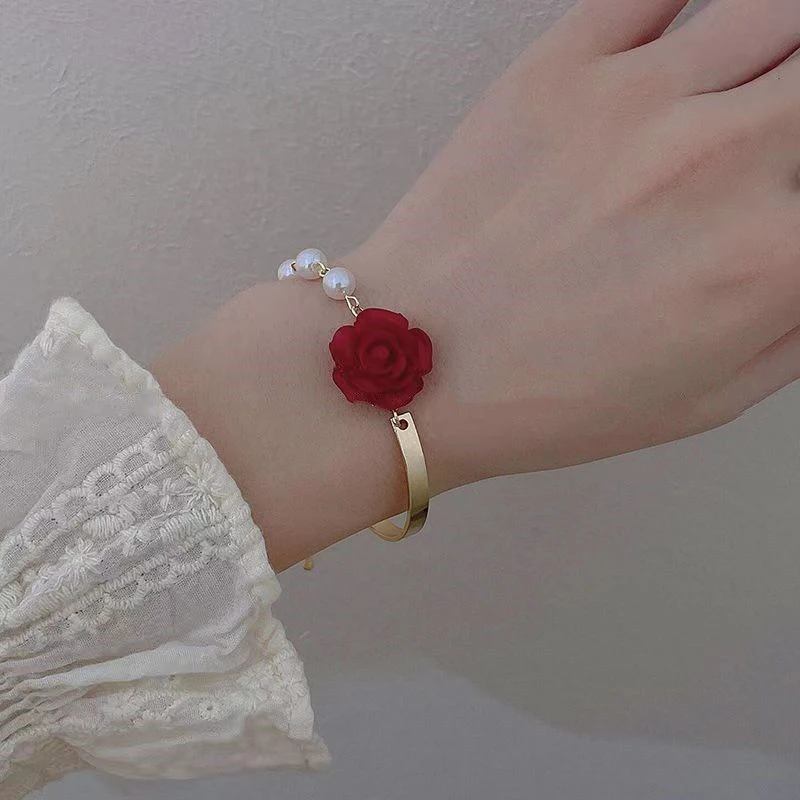 Korean Style Red Rose Imitation Pearl Bracelet For Women Light Luxury Flower Butterfly Adjustable Cuff Bracelet Wedding Jewelry