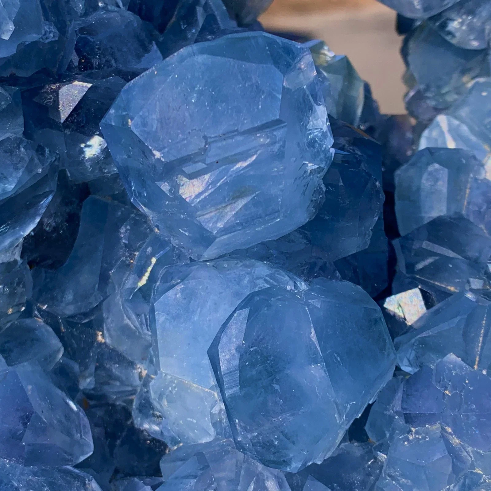 

Natural Blue Calcite Crystal Clusters, Promoting Healing, Suitable For Home And Office Decoration, Demagnetization Divination, M