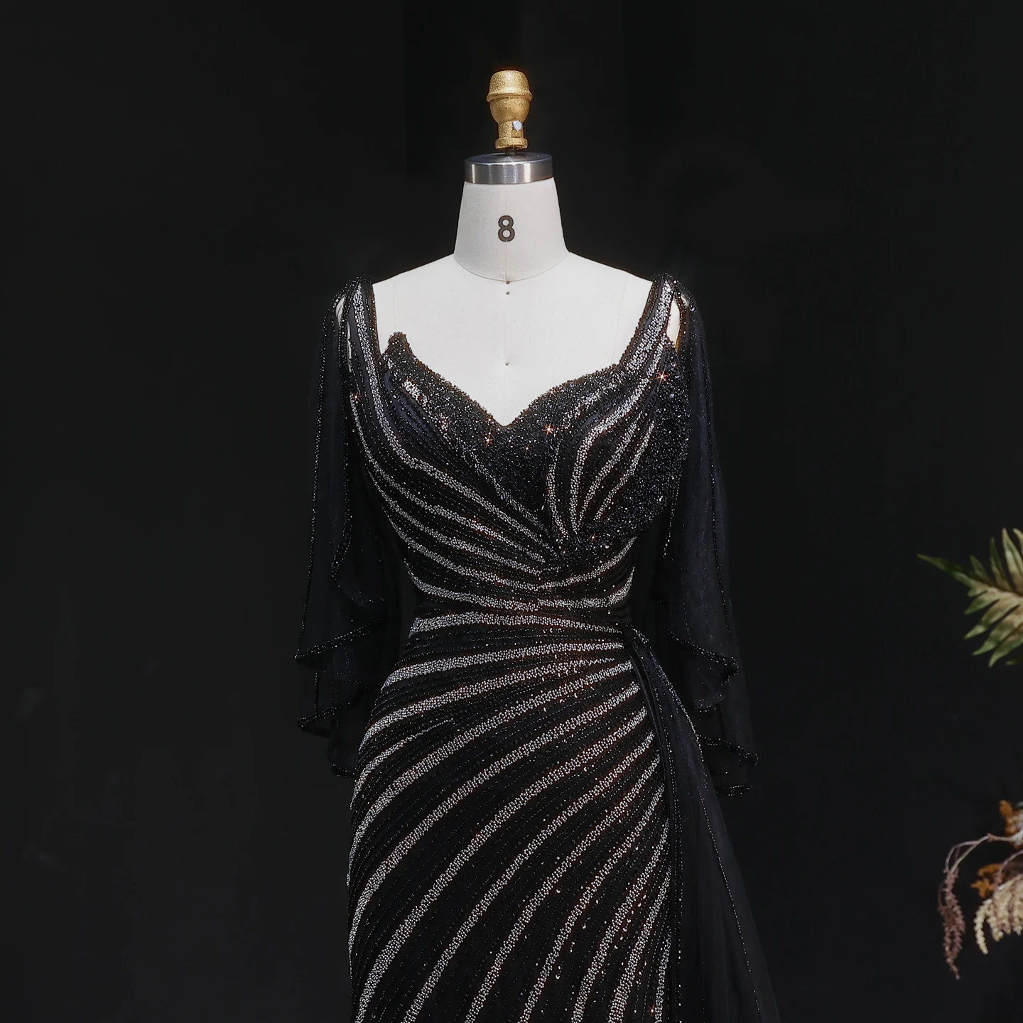 Sharon Said Luxuriöses Schwarzes Abendkleid, Lang, Perlenbesetzt, V-Ausschnitt, Cape-Ärmel, Elegante Ballkleider, Hochzeitsfeier, Damen, SS063, Maßanfertigung – Detail 5
