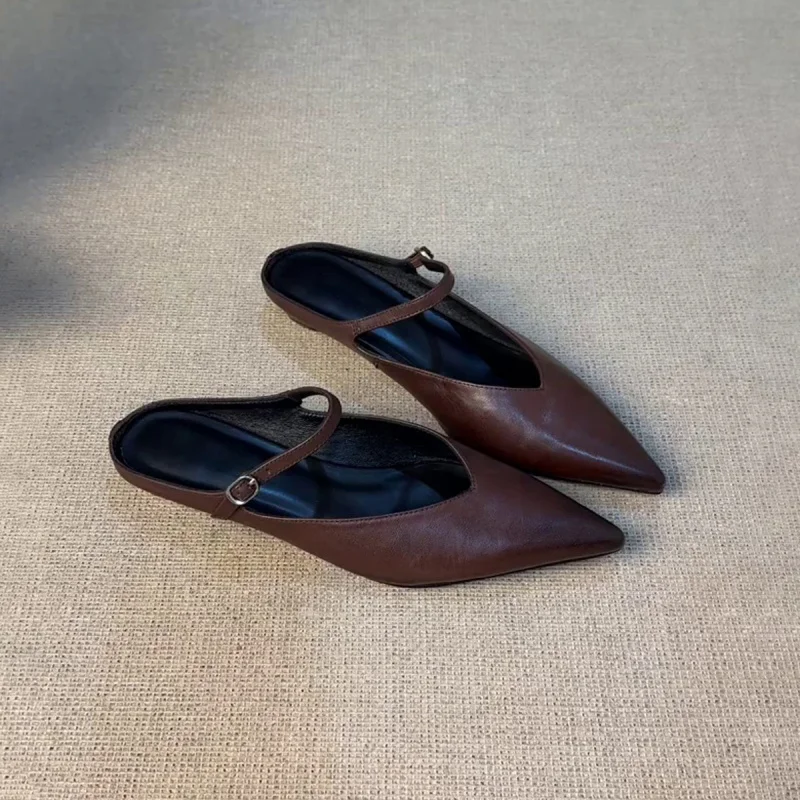 Mules à bout pointu de Style français 2024, chaussures à enfiler à plateforme épaisse avec sangle fine, diapositives rétro élégantes à talons bas pour femmes