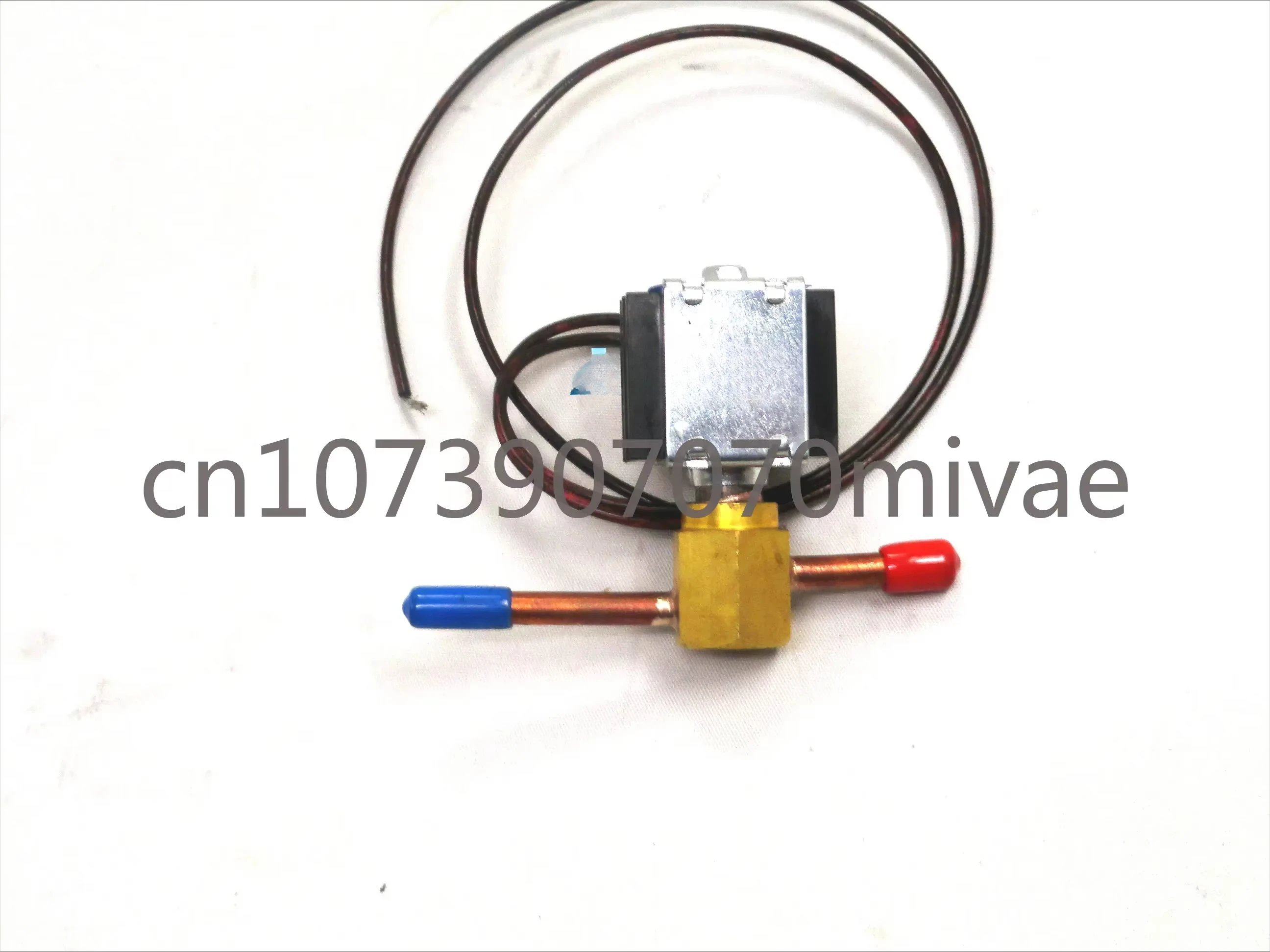 61-4132 Thermo King SLX Solenoid Valve Pilot  Accesorios Para Auto Tools