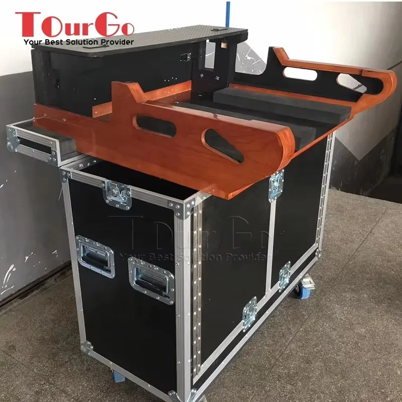 TourGo Flip Flight Midas M32 Case with Doghouse and Wheels
