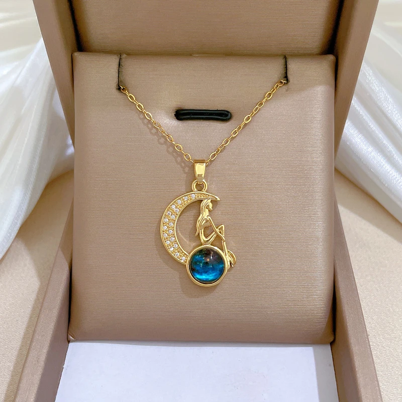 Creative Trendy Gold Color Stainless Steel Star and Moon Queen Crystal Pendant Necklace for Women Luxury Party Jewelry Colorfast