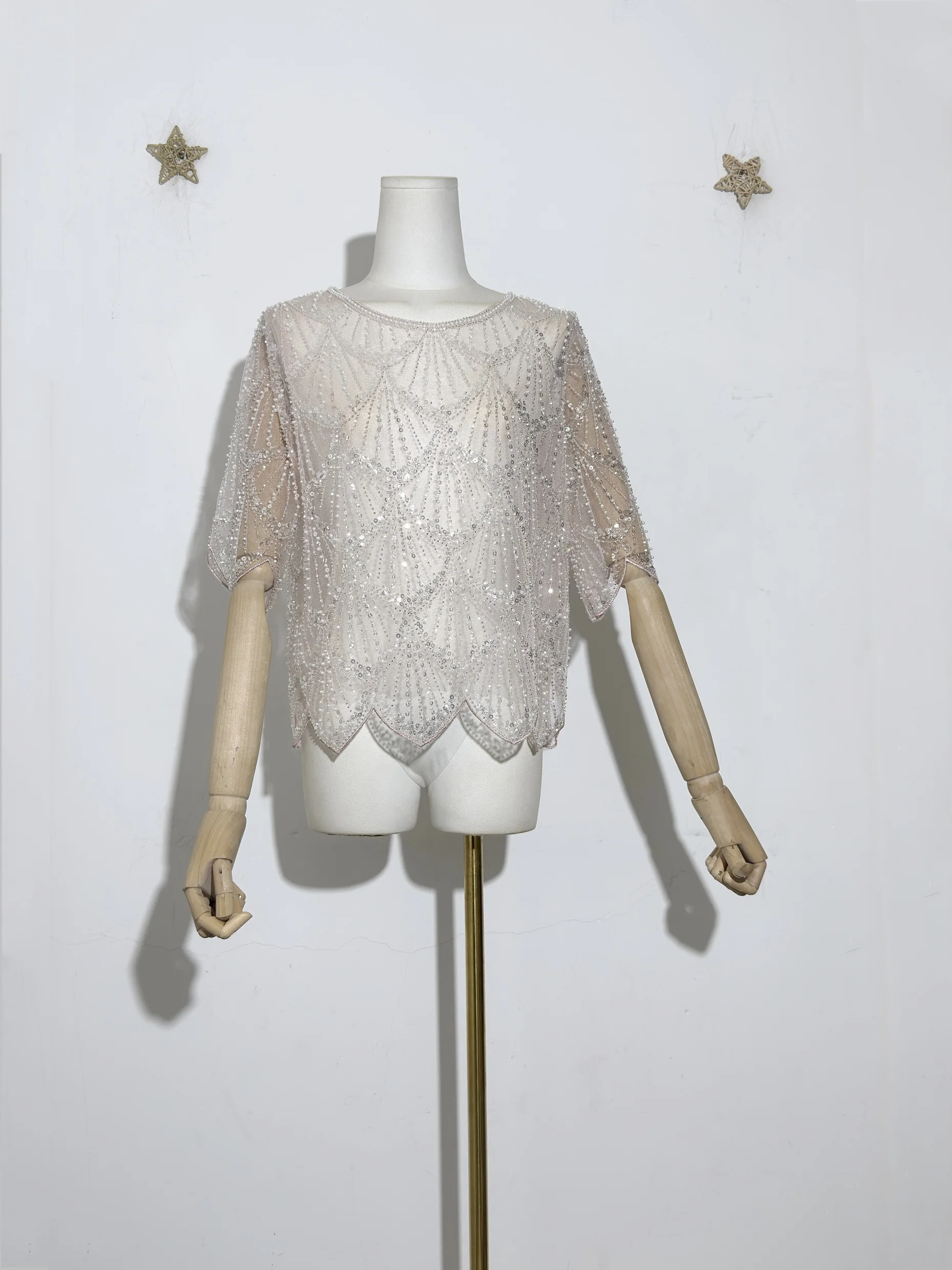 

Eye Catching Mesh Women New Glamorous Sequin Pearl Beaded O-Neck Short Sleeve Tank Top Embellishments Blouse T-Shirt Streetwear