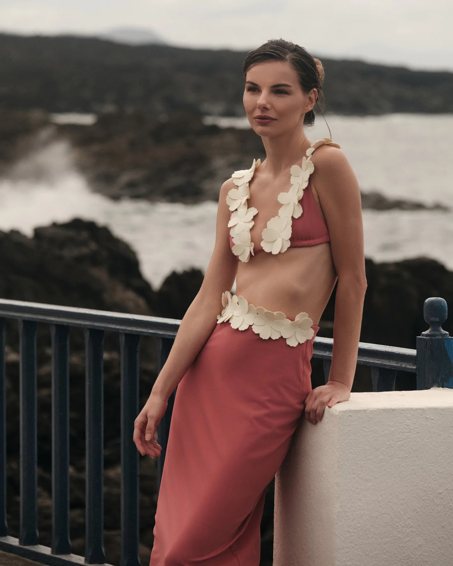 

Floral Applique Bikini With Skirt Set Women's Swimsuit Fashion Lady Adjustable Biquini Swimwear Elegant Mujer Beachwear Outfits