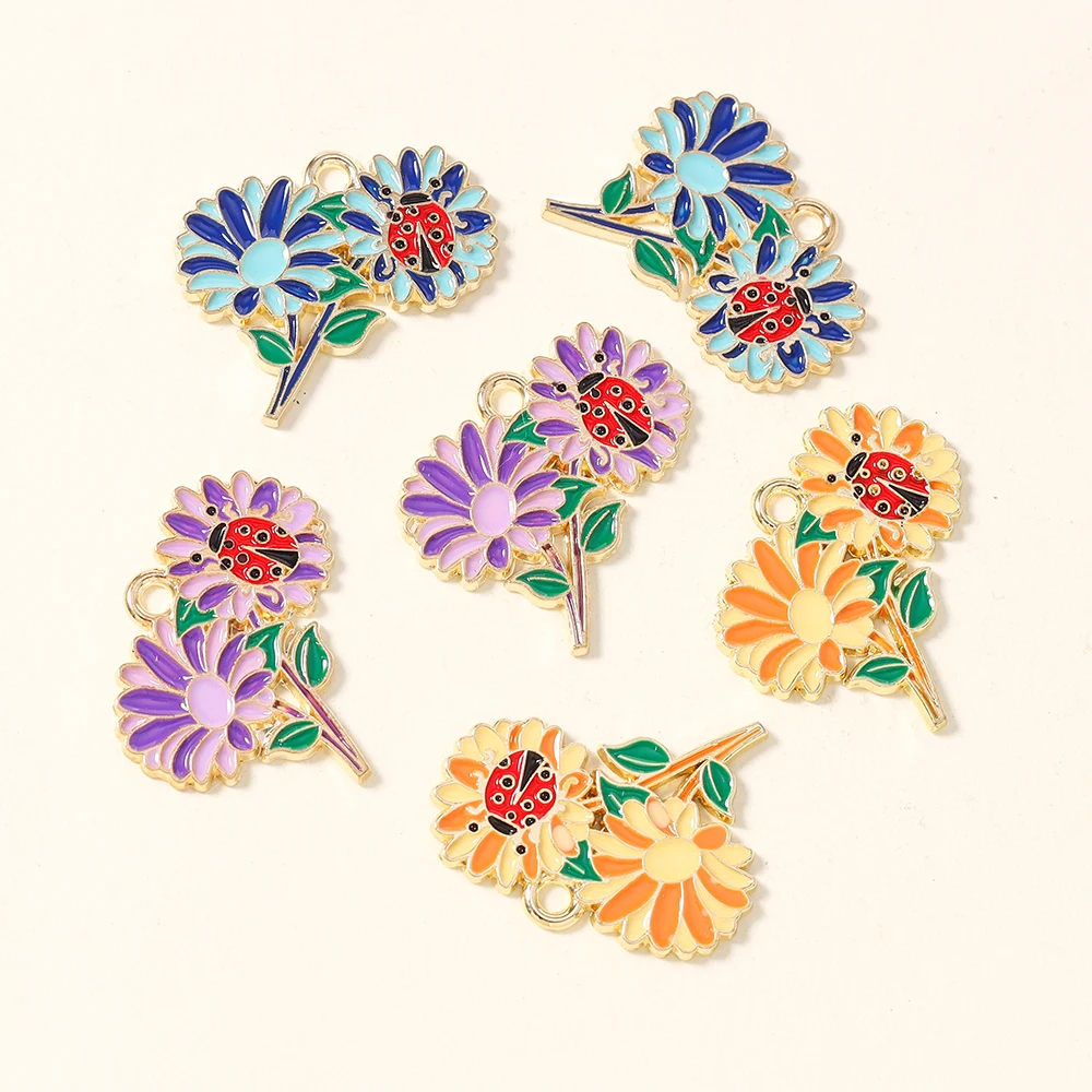 20 Stück 22*23mm Niedliche Cartoon-Marienkäfer-Blumen-Anhänger Schlüsselanhänger Charms für DIY Ohrringe Halskette Schmuckherstellung