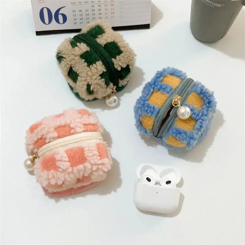 Cute Colorful Grid Waffles Plush Earphone Storage Bag with Pearl Zipper Casual Fashion Women Headphone Pouch for AirPods Case