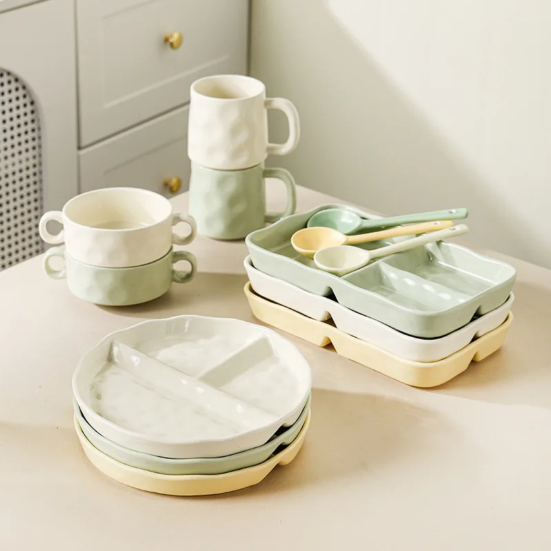 

Fat-reducing ceramic plate, dim sum plate, exquisite tableware, student household divided restaurant plate, divided plate