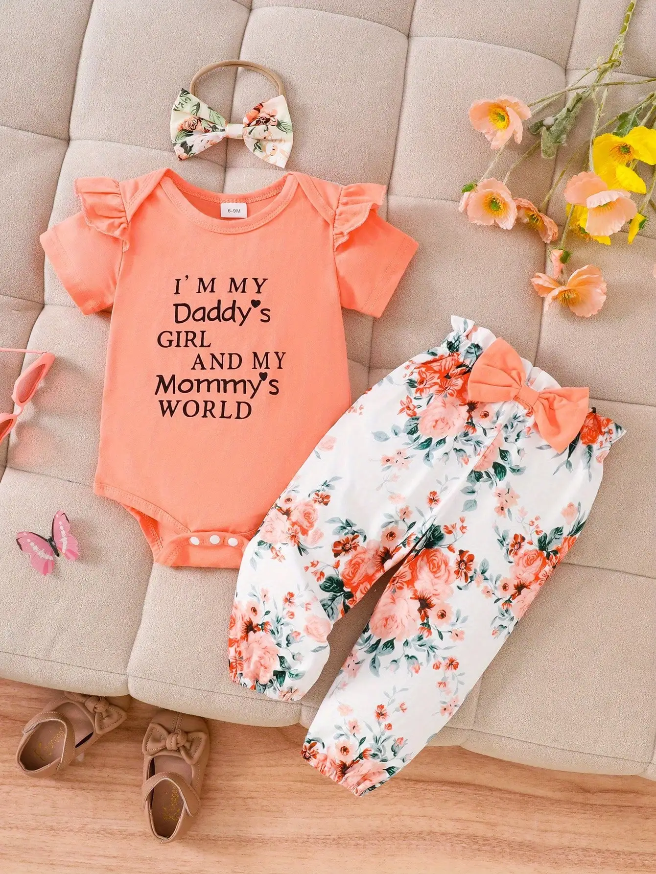 

Baby Girl 0-24 Months 3pcs Outfit Set - "Daddy's Girl & Mommy's World" Romper + Floral Pants + Headband