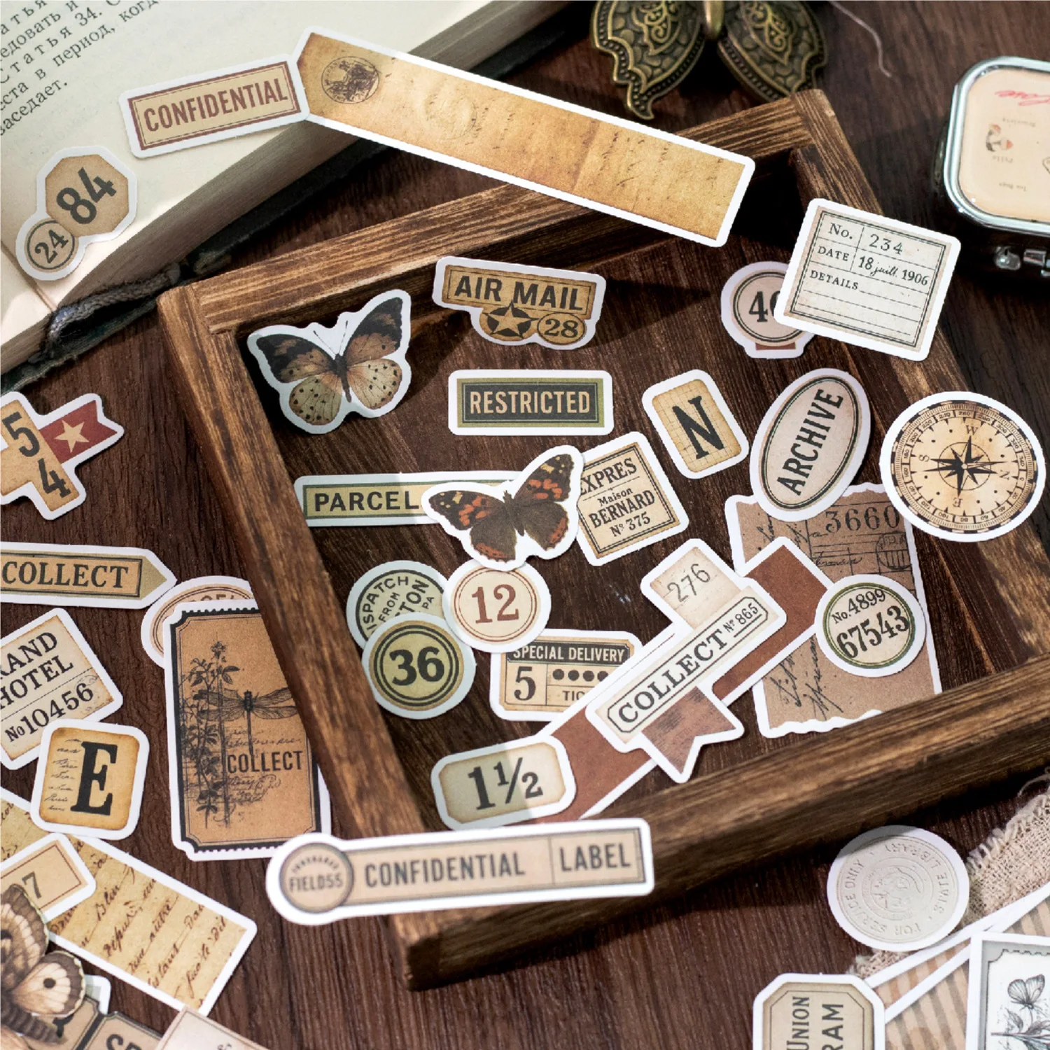 40pcs/1lot Kawaii Scrapbook Stickers Collage display room Junk Journal Gold Planner Stationery Planner Decorative