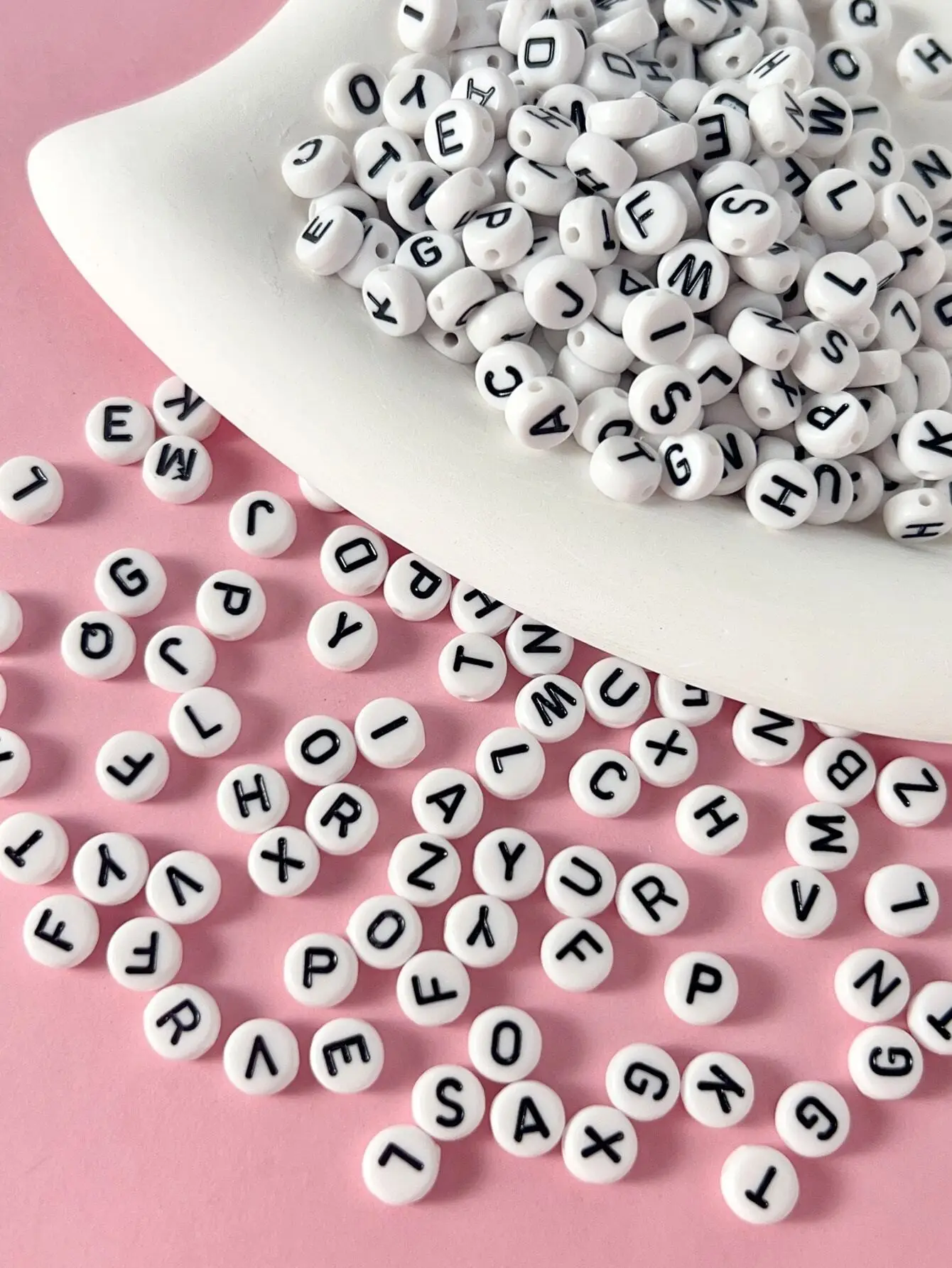 

200pcs Fashion Letter Beads Jewelry Accessories For Bracelets Or Necklaces