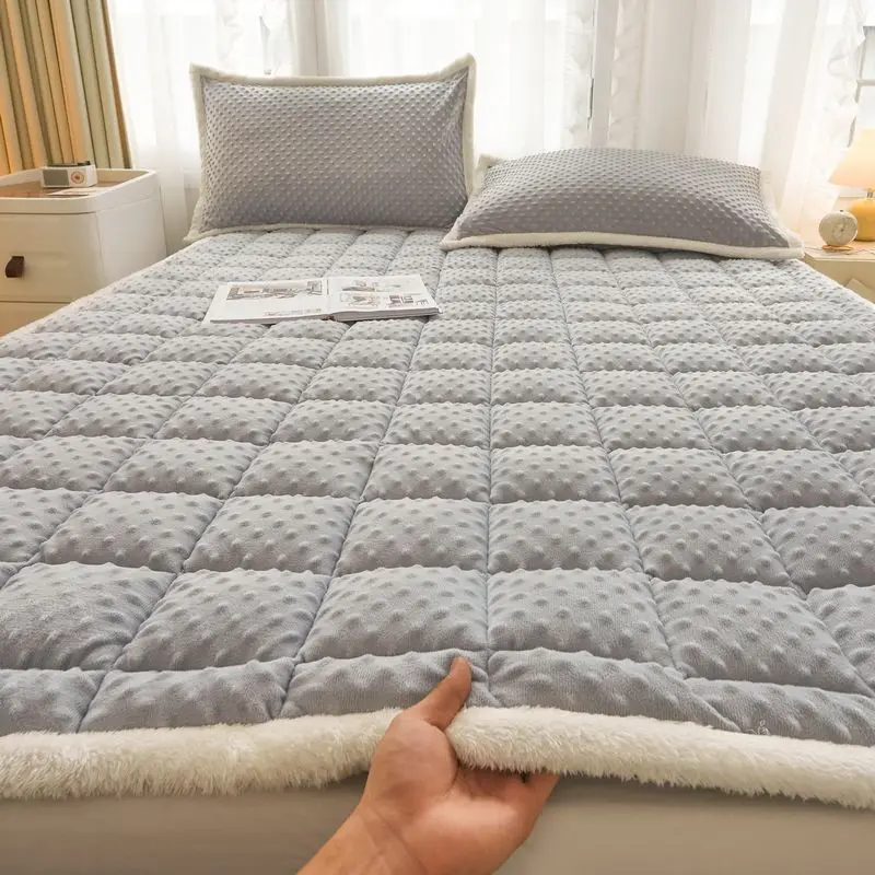 1pc Winter Soft Comfortable Foldable Thin Mattress Toppers Velvet Single Double Queen Home Quilted Bed Sheet Tatami Floor Mat