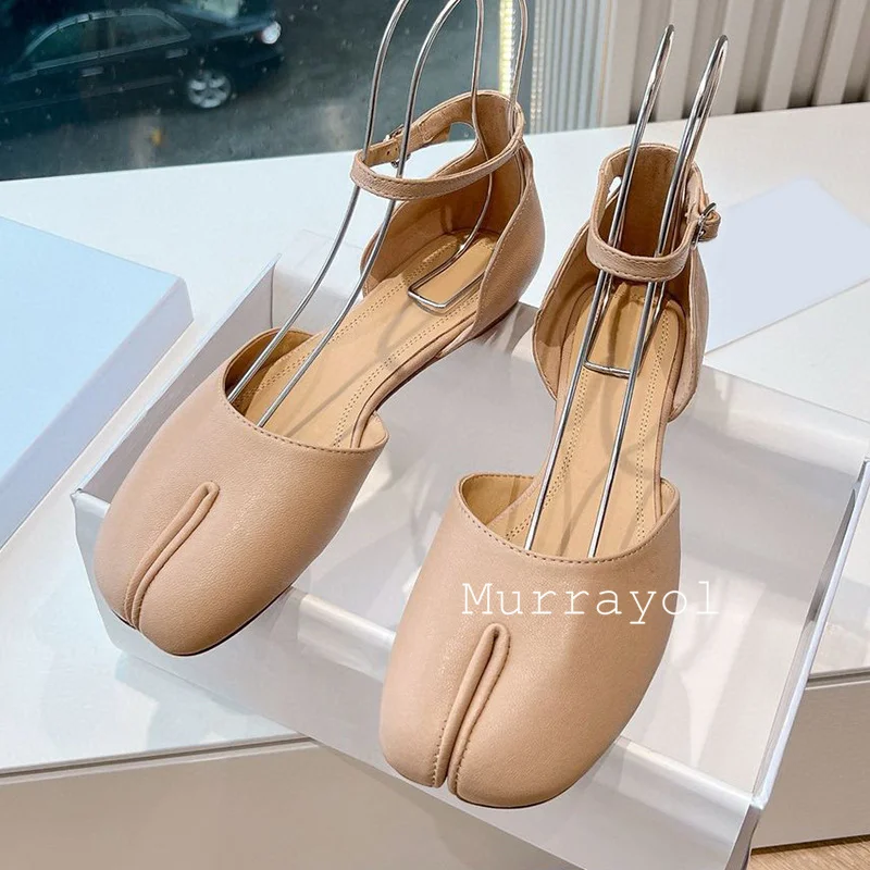 Sandalias planas con estampado de leopardo y punta dividida, Sandalias con correa de una hebilla de cuero genuino para mujer, zapatos Retro Mary Jane para primavera y otoño
