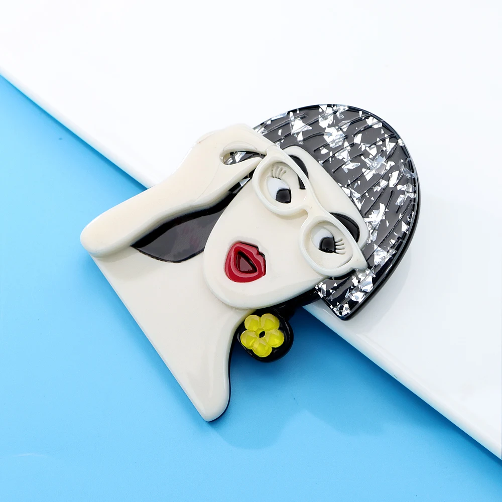 CINDY XIANG Acrylic Girl With Surprised Expression Brooch Acetate Fiber Pin Coat Accessories High Quality