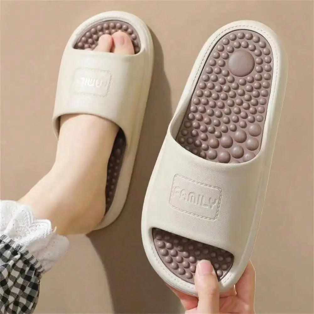 

1 Pair Unisex Summer Slippers, New Non-Slip Indoor Bathroom Shower Massage Thick-Sole Slippers, Men's Slippers, Women's Slippers, Summer Non-Slip Bathroom Home Slippers, Soft Rubber Slippers, Foot Massage, Gift For Parents/Mother