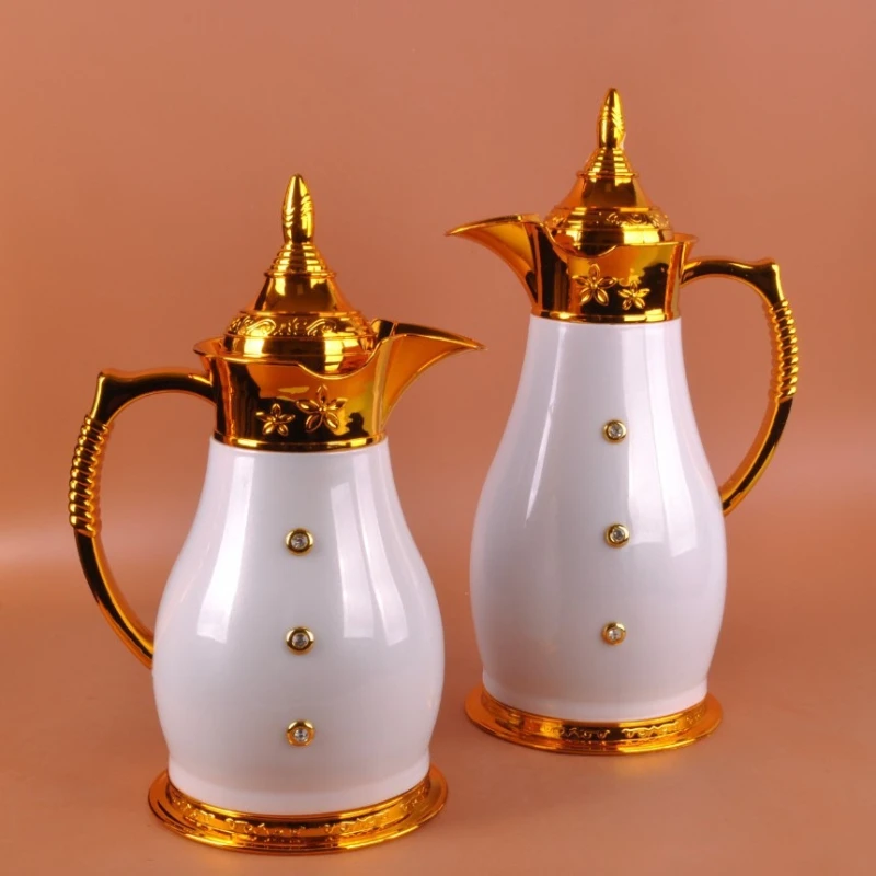 Set mit wärmeisolierender Topfpresse für Kaffeekannen