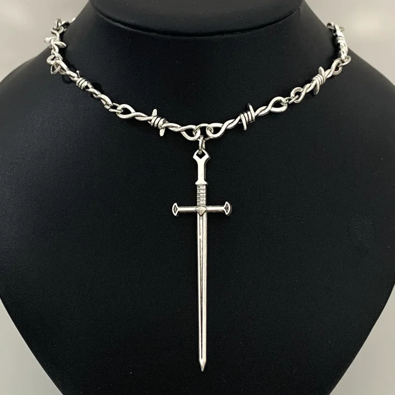 Gargantilla de espada de zarzas de alambre pequeño, collar para mujer, estilo gótico Punk de Hip-hop, alambre de púas, gargantilla de cadena de espinas pequeñas, regalo