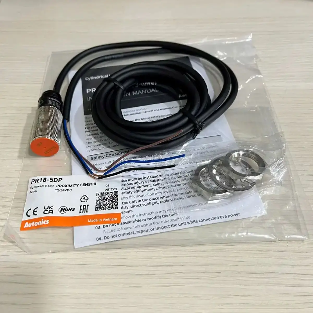 PR18-5DP Proximity Sensors