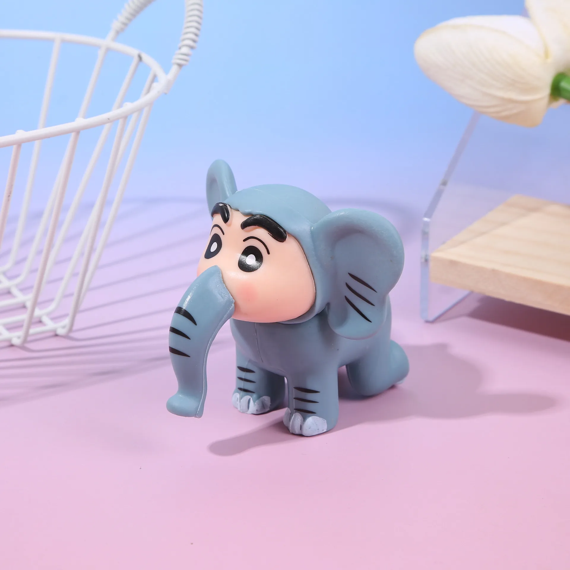 Bandai 6 szt./zestaw Figurki Akcji Anime Crayon Shin-Chan Seria COS Zwierzęta Figurki Dekoracja Samochodu Model Lalki Zabawki dla Dzieci Prezent dla Fanów