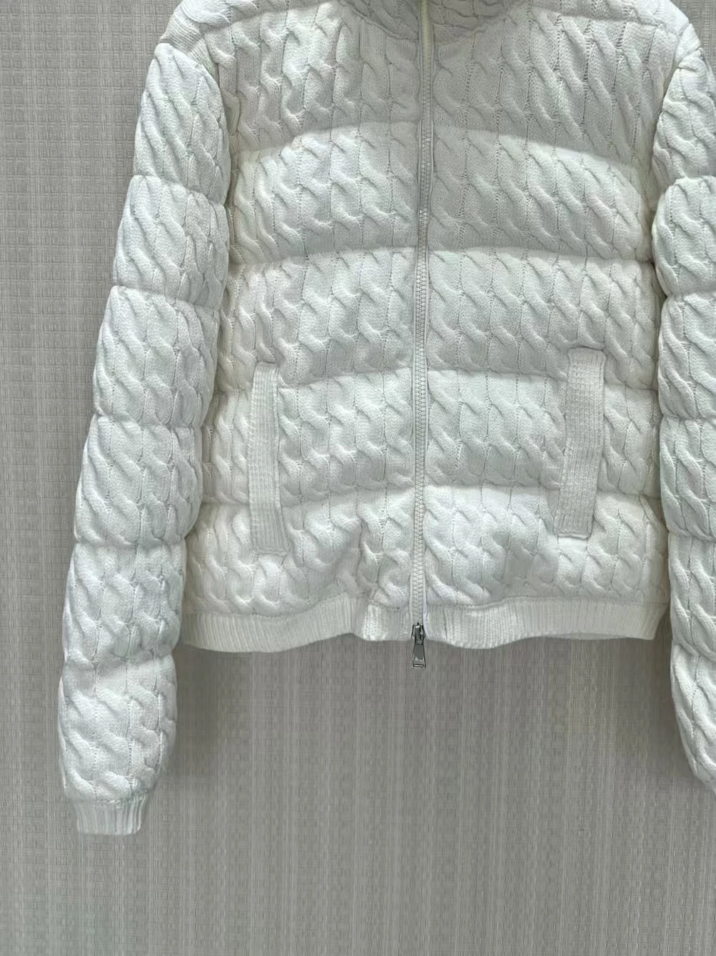 Autumn and winter new cotton blend three-dimensional twisted flower knitted texture goose down stand up collar down jacket