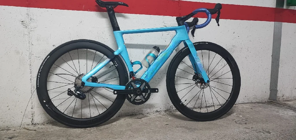 

T1000 ud glossy full blue color disc cycling bike frame in carbon bb86 cf style road bike carbon frame can paint logos xxs-L