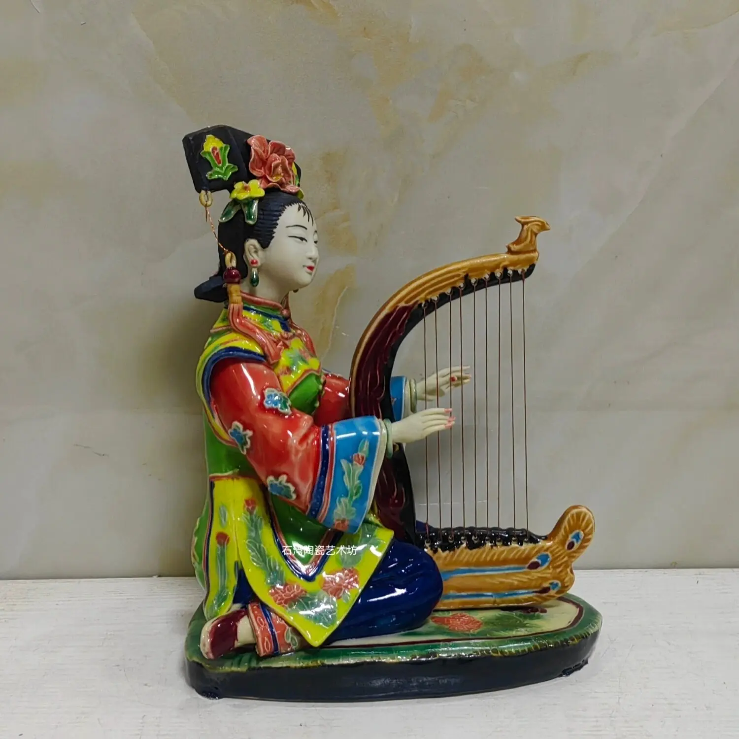 Shiwan ceramic doll, chess, calligraphy and painting, ladies ornaments, playing piano, calligraphy and painting, art school deco