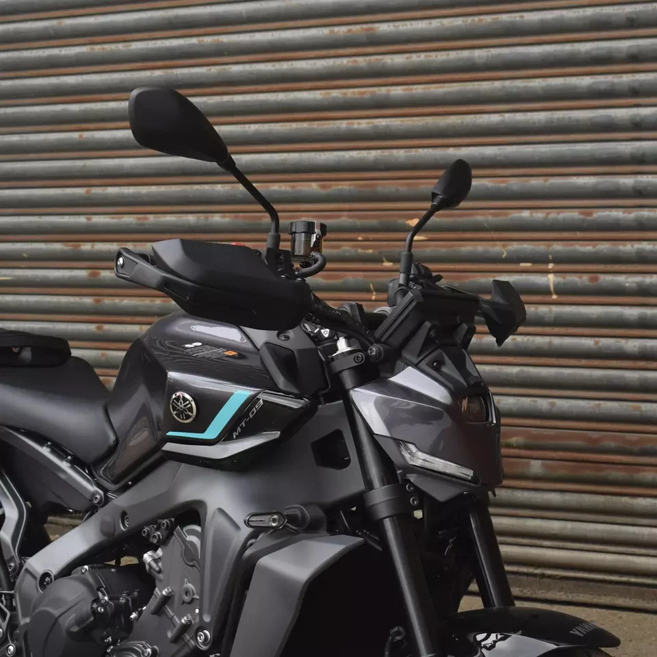 Nylon Crash Guards & Hand Protectors for Yamaha MT-09/SP 2024 - Durable, Lightweight Essential Gear for Safe Riding - Image 3