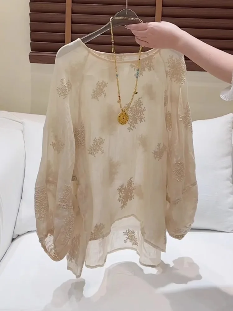 

Retro Artistic Loose Women's irt Faionably Lazy Sle Slimming Versatile Embroidered round Ne Trendy Korean Sle Commute