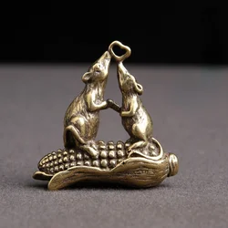 Pure Brass Mice Love Corn Figurine Car Keychain Pendant Chinese Vintage Lucky Mouse Motorcycle Key Chain Hanging Jewelry Keyring