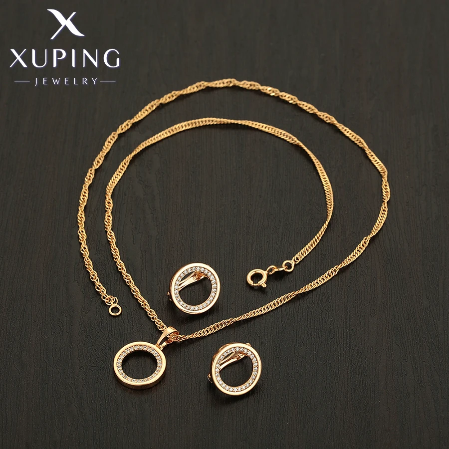 Simple Round Pendant Necklace & Hoop Earrings Set