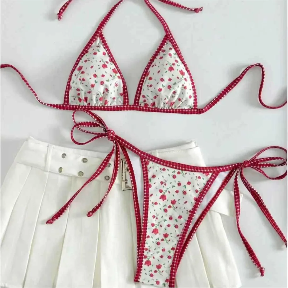 Women's Bikinis And Tankinis Sexy Floral Print Bikini Swimsuit Bikinis Sets Temperament Contrast Backless Leace-up Simple Style