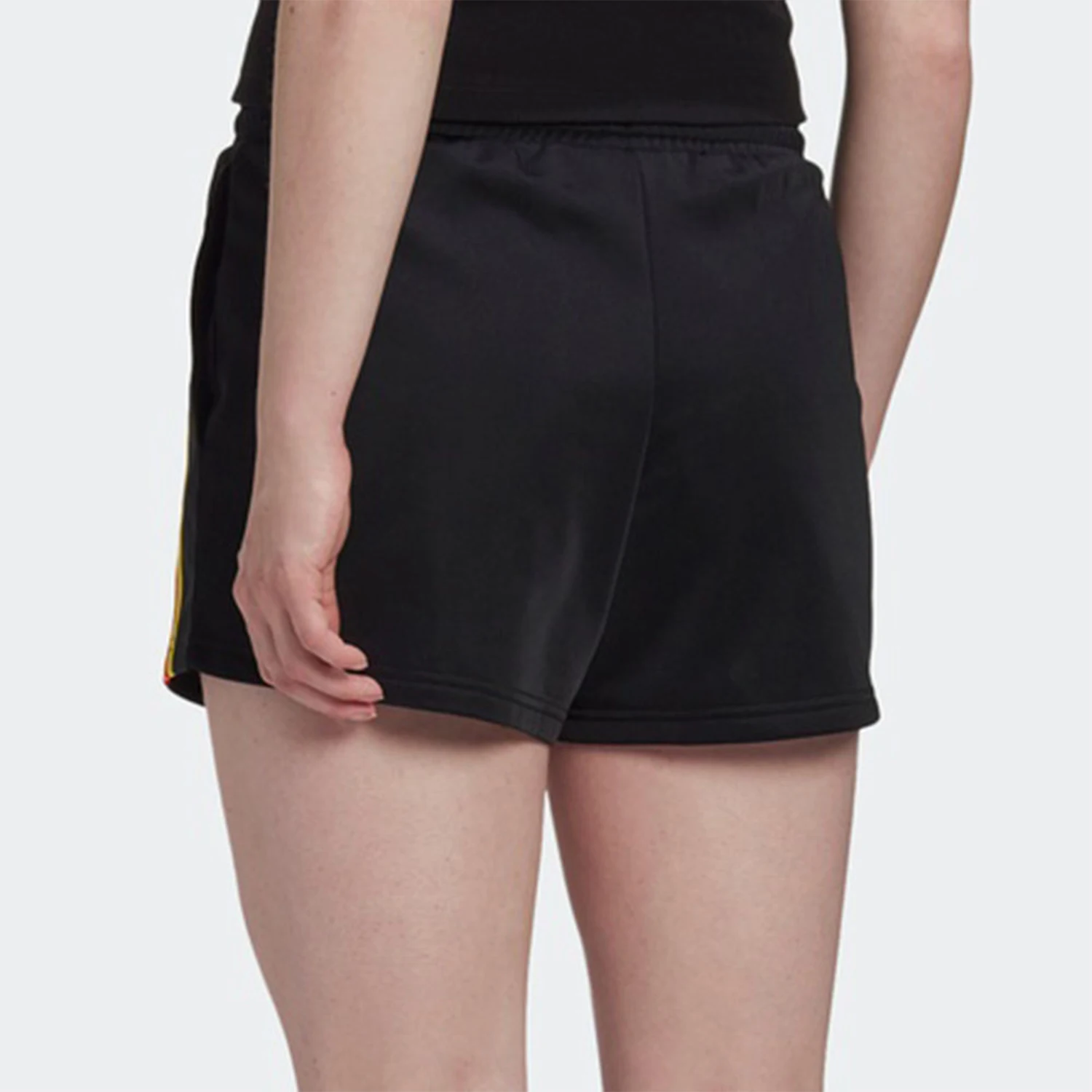 アディダス公式オーセンティック レディース ファッション カジュアル レースアップ スポーツ ショーツ GJ6587