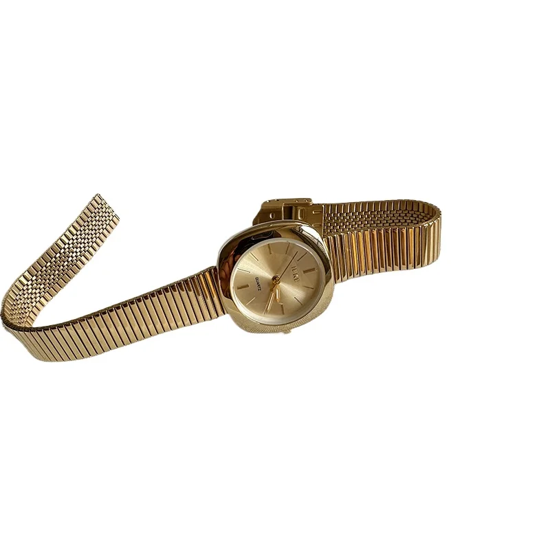 

Retro temperament fashion watch woman